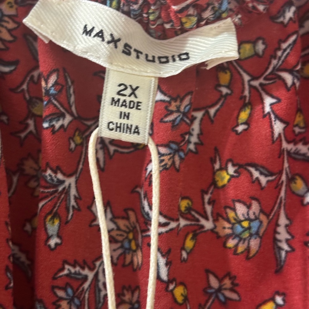 Red blouse-Max Studio - Picture 2 of 6